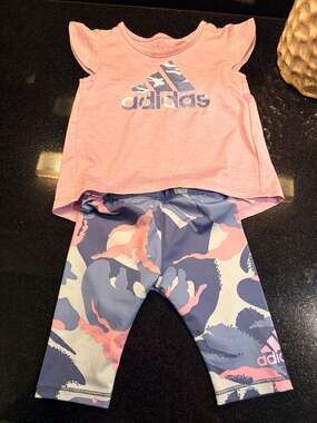 Adidas 9 mos Girls 2-Piece Flutter Sleeve T-Shirt & Camo Print Leggings Set